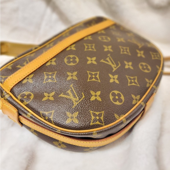 Authentic Louis Vuitton Jeune Fille MM crossbody shoulder bag - Picture 11 of 16
